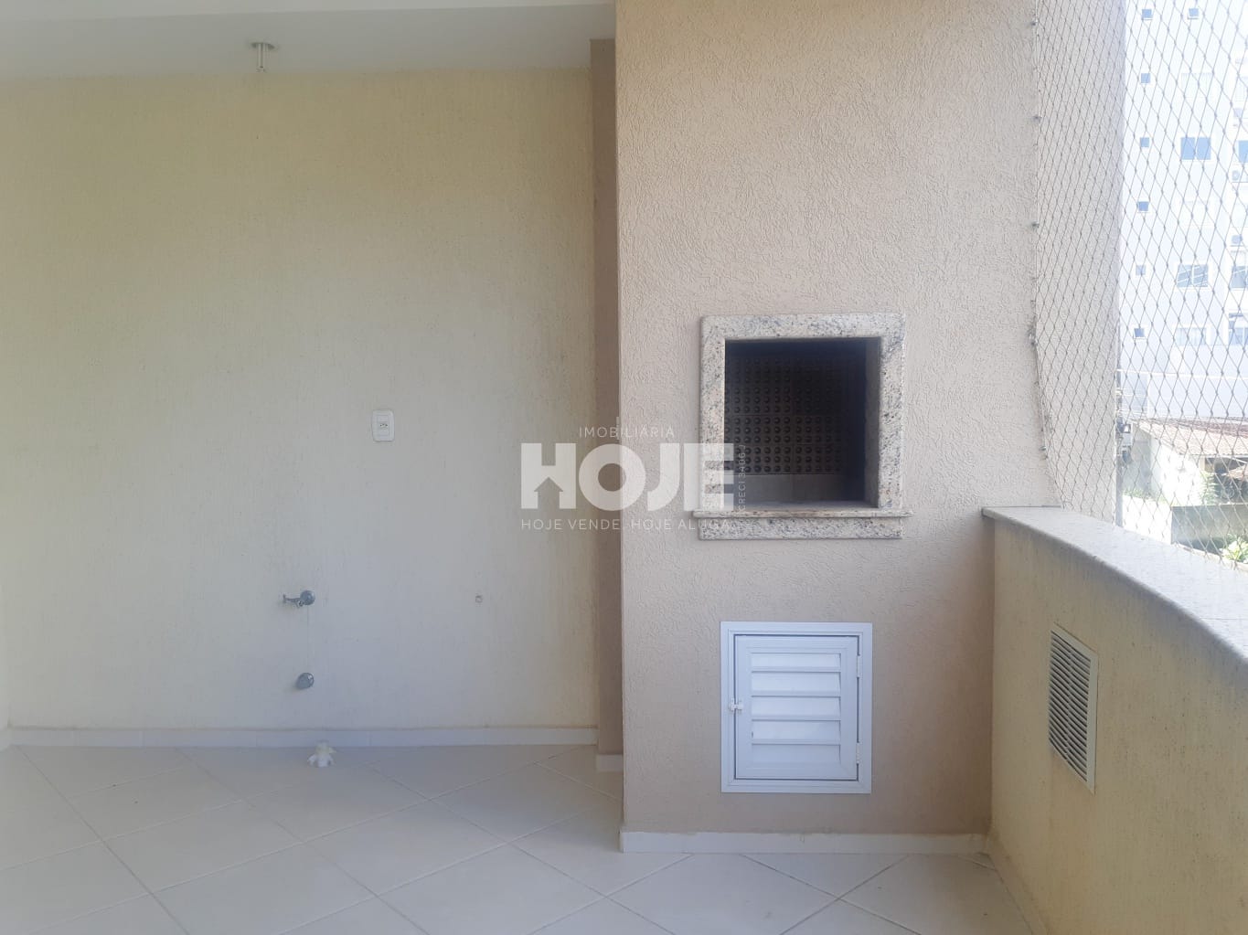 APARTAMENTO OTIMA LOCALIZAÇÃO NO BAIRRO DAS NAÇÕES