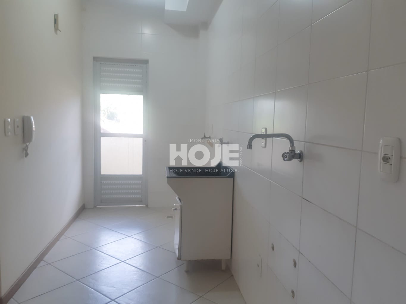 APARTAMENTO OTIMA LOCALIZAÇÃO NO BAIRRO DAS NAÇÕES
