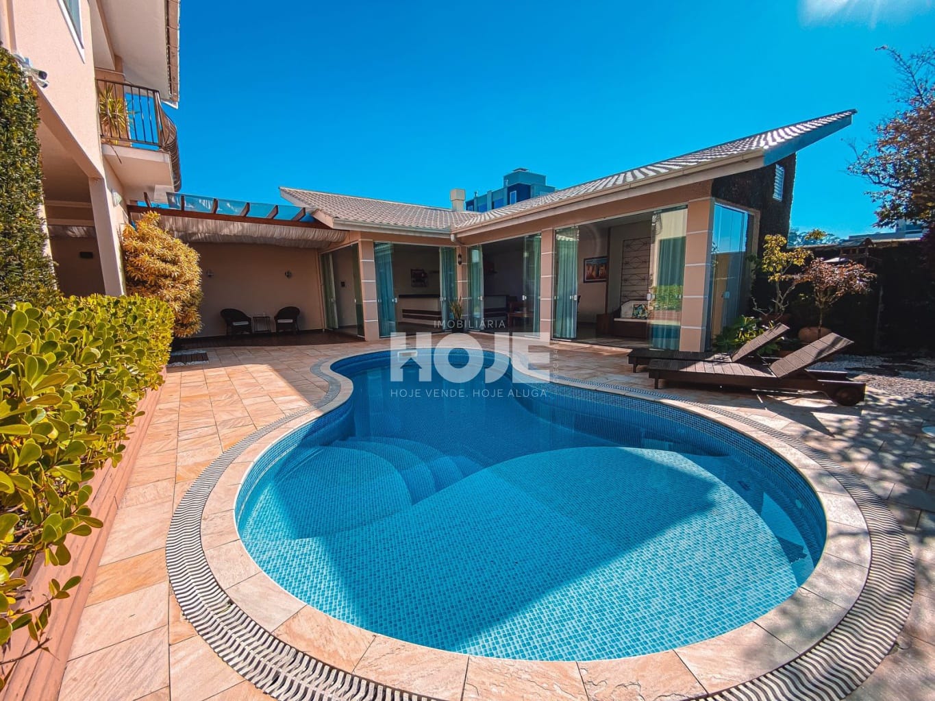 Excelente casa no Bairro dos Estados com Piscina!