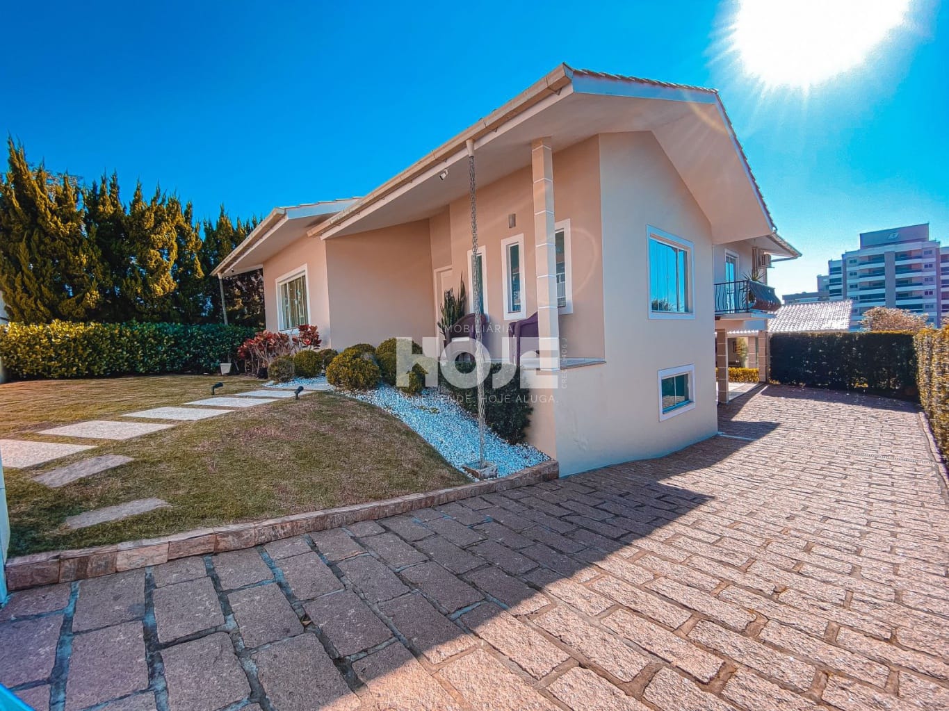 Excelente casa no Bairro dos Estados com Piscina!