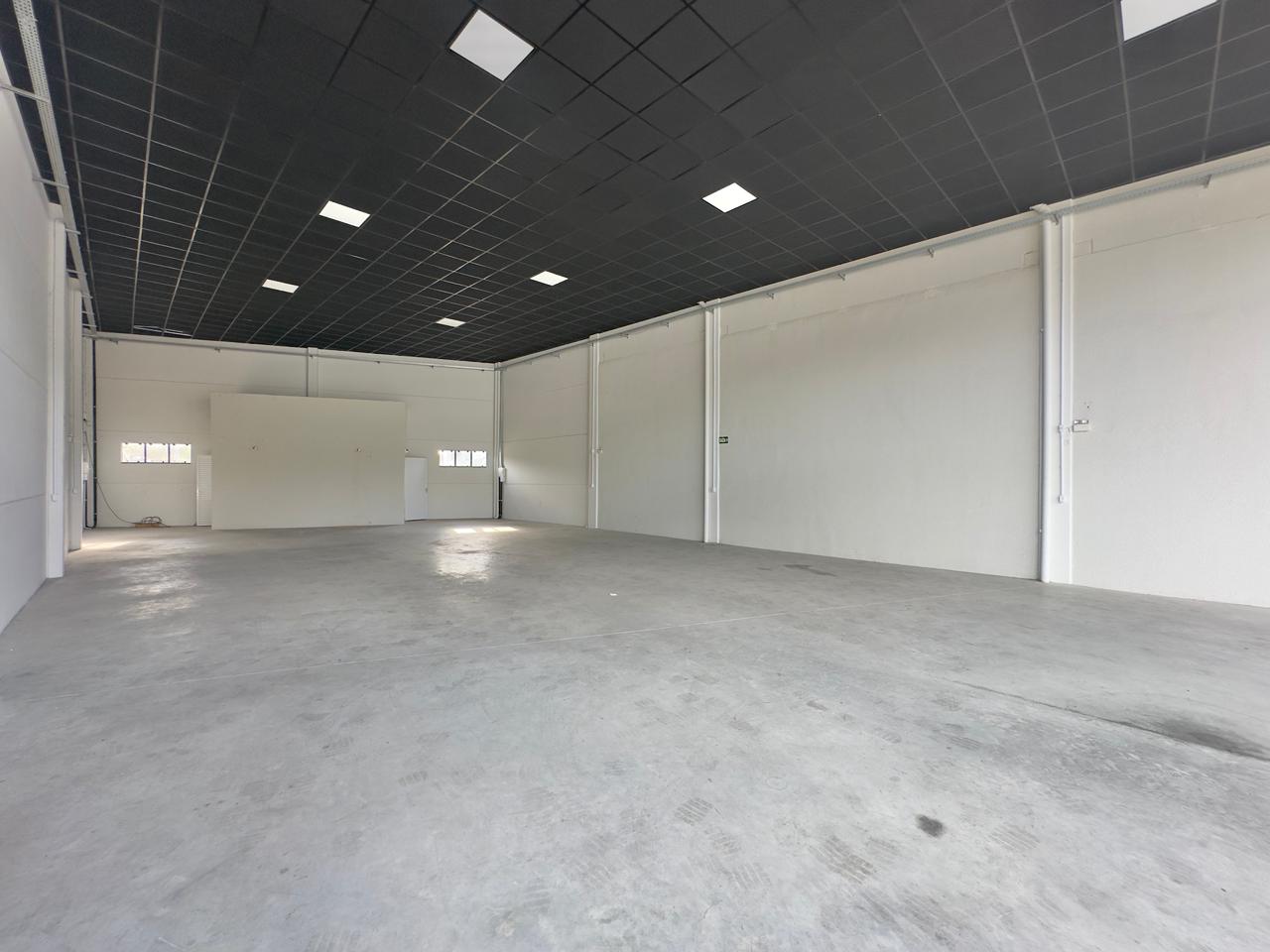 SALA PARA LOCAÇÃO ESTRADA DAS AREIAS
