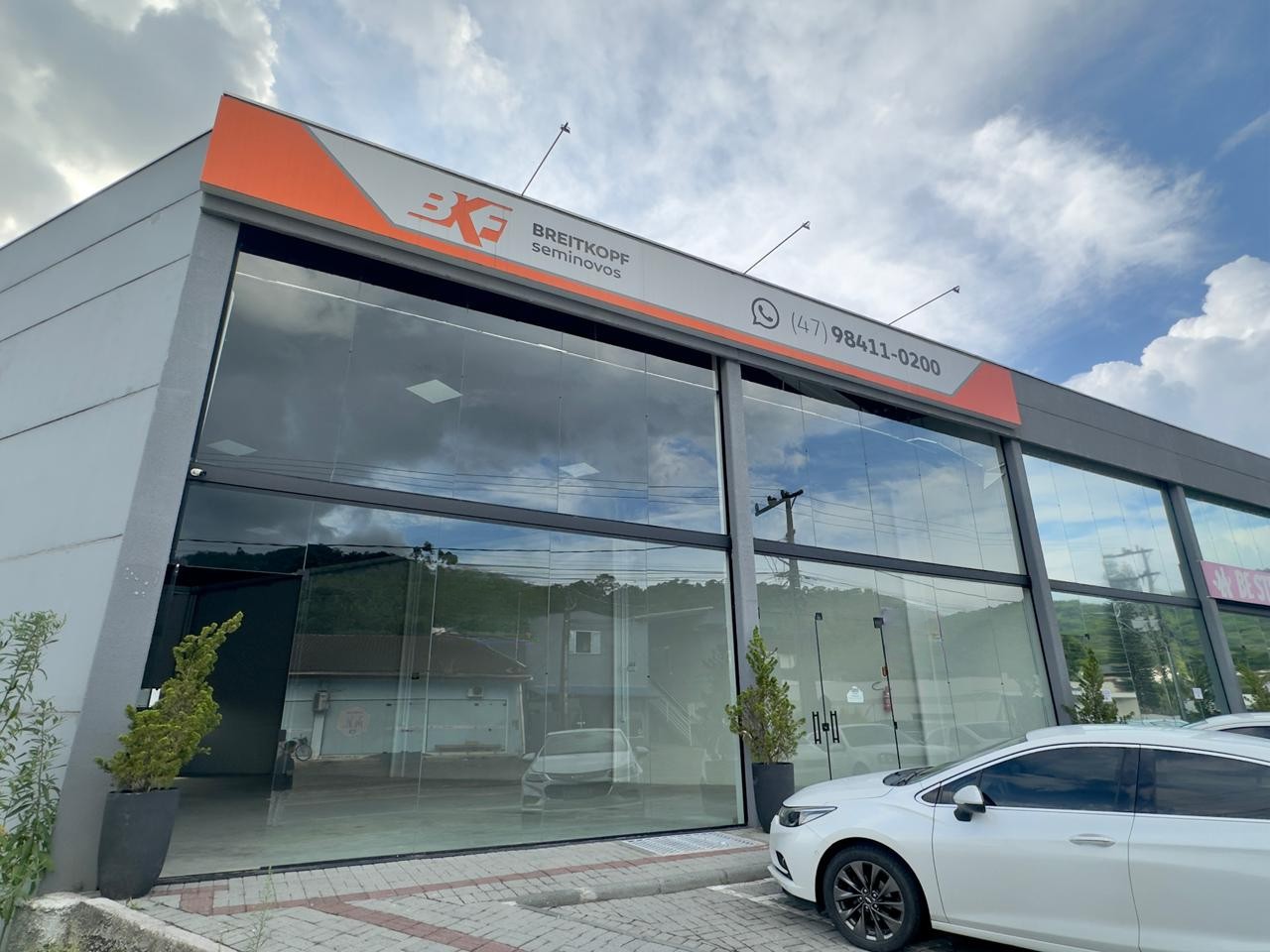 SALA COMERCIAL PARA LOCAÇÃO ESTRADA DAS AREIAS